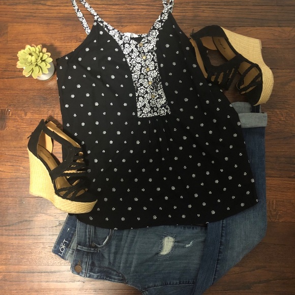 Button front tank🍍 - Picture 3 of 5